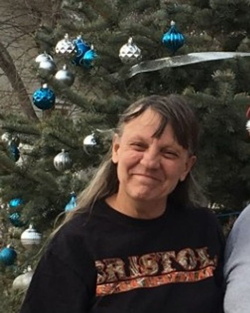 Nicolette Horn Profile Photo