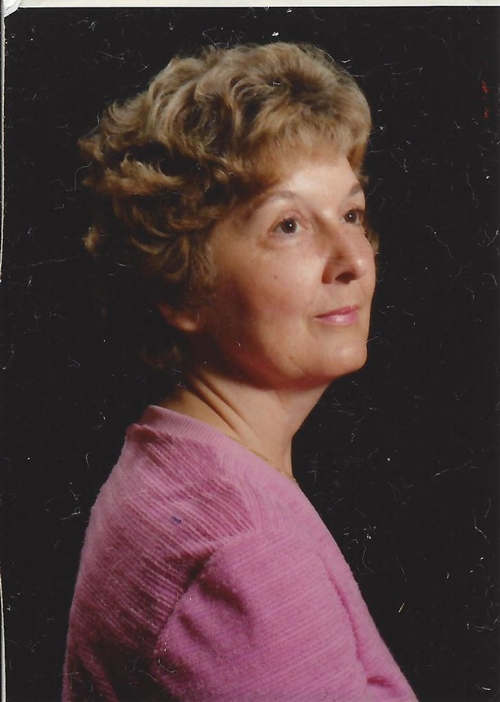 Marie Rhoads Profile Photo