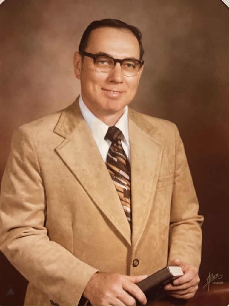 Dr. Thomas H. McGlumphy