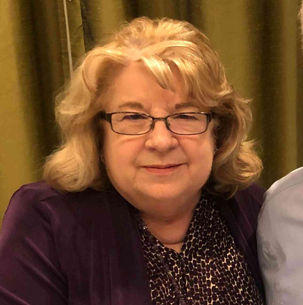 Vickie Holland Profile Photo