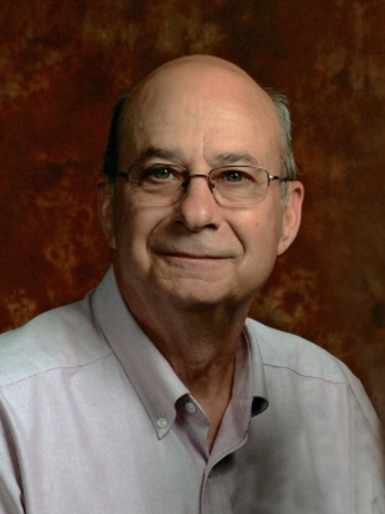 Denis 'Den' L. Kinnen Profile Photo