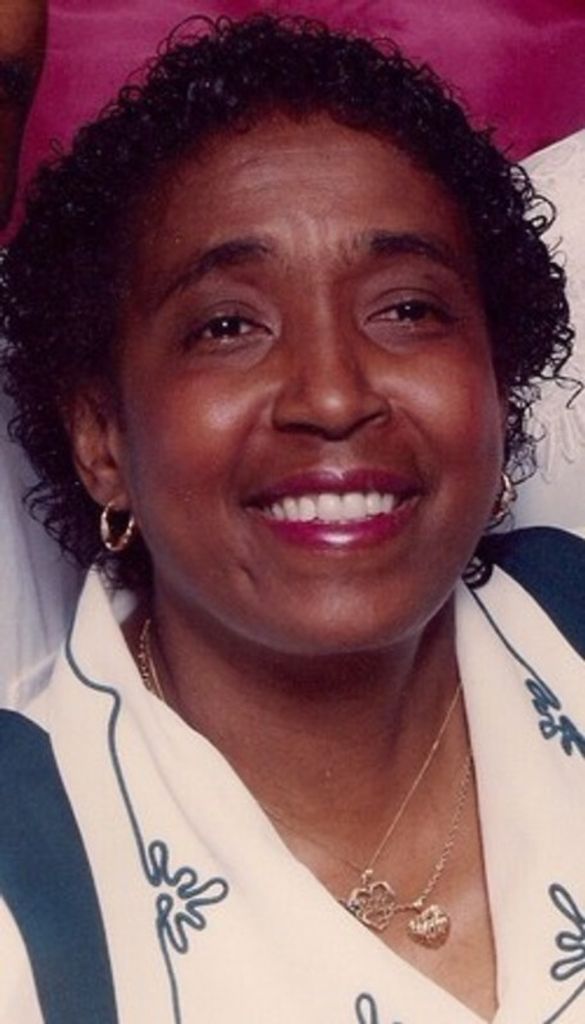 Annie Ruth Holloway Profile Photo