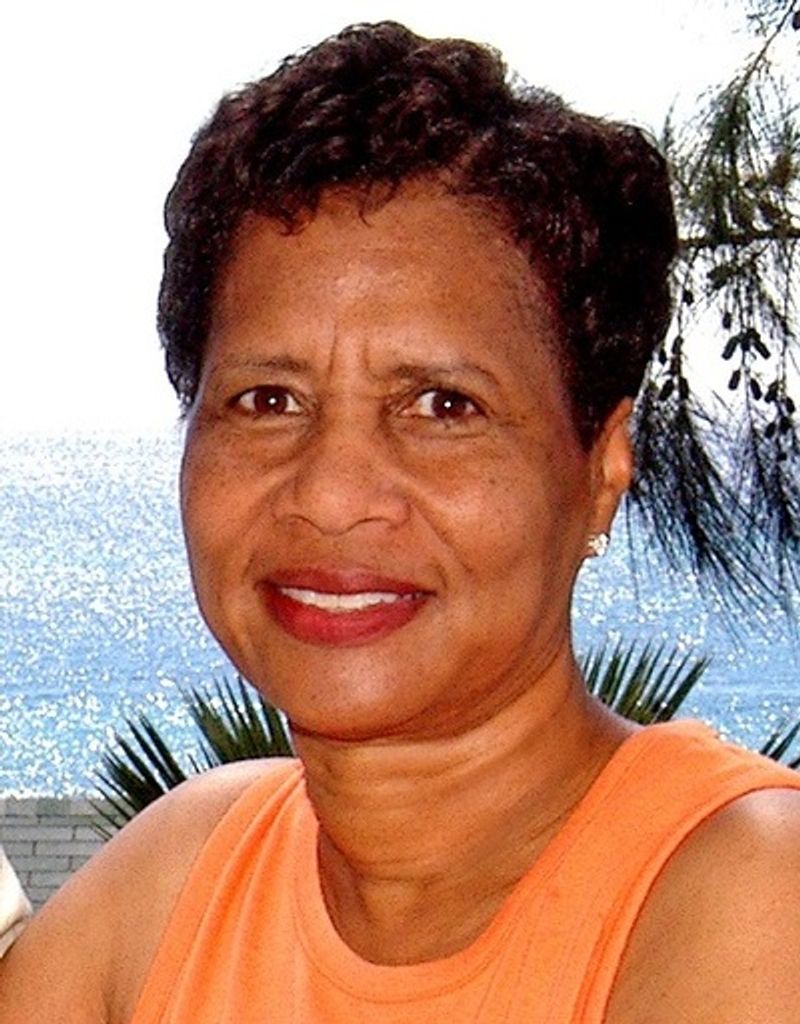 Lunette Haynesworth Taylor