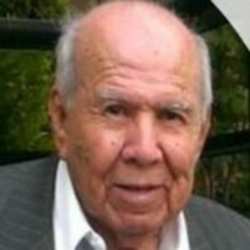 Mr. Roberto Camacho