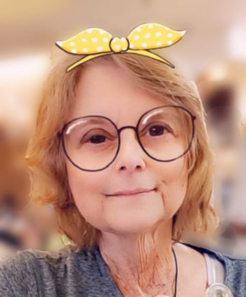 Lora Christopher Profile Photo