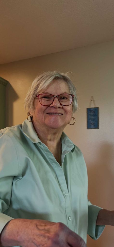 Anne Evelyn Servey Profile Photo
