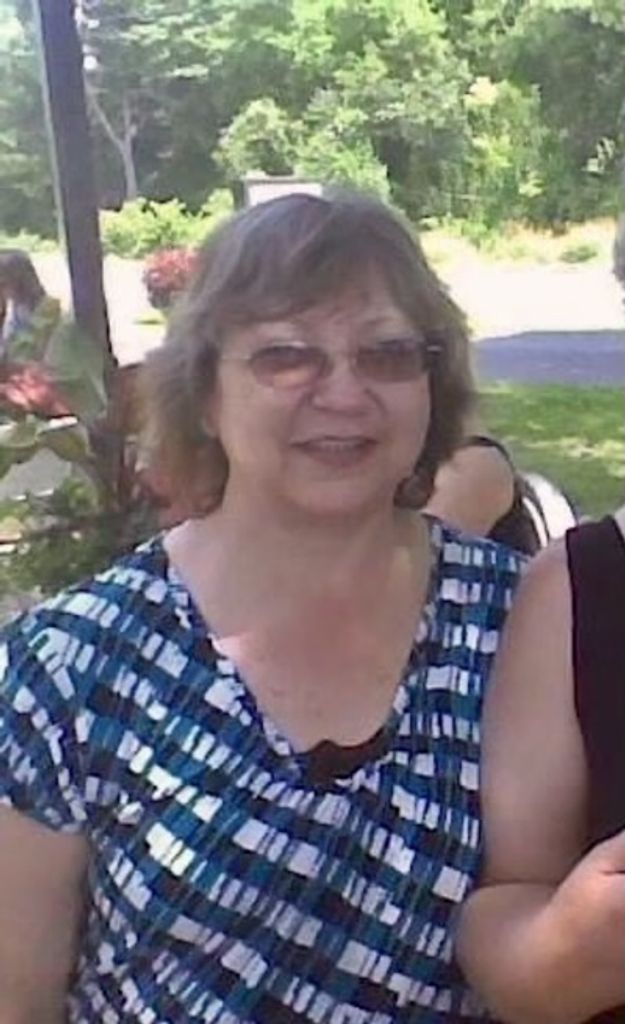 Vivian Irene Lewis Profile Photo