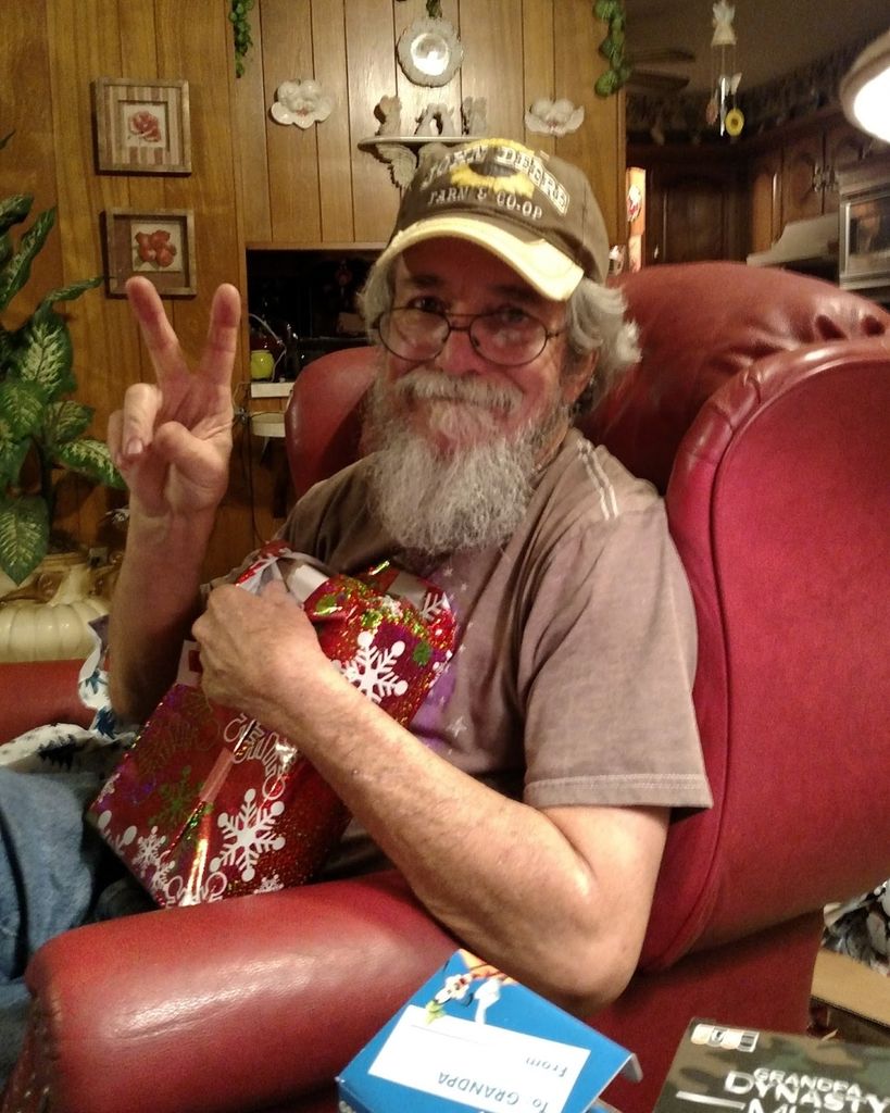 Michael Clyde Hooper Profile Photo