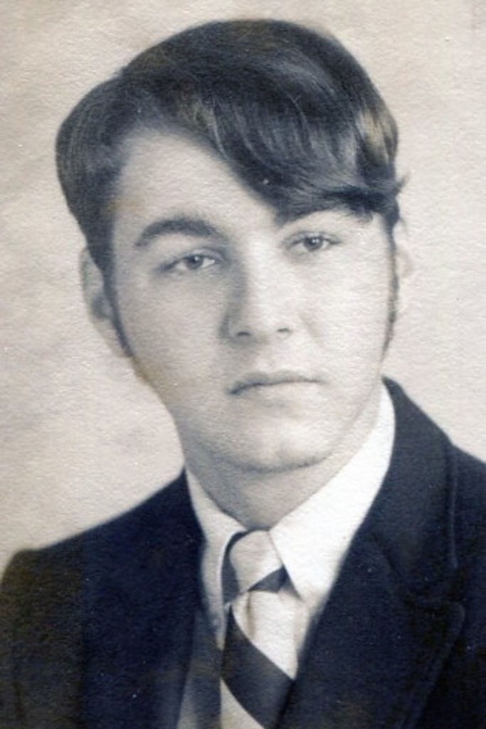 Clayton Eugene Oliver