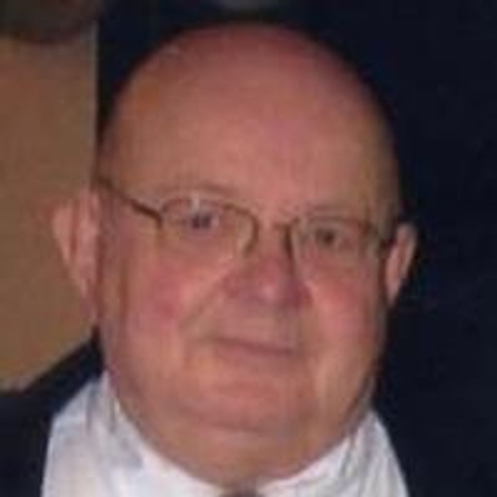 Lawrence F Dekoker