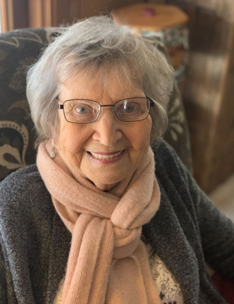 Martha "Marti" (Hiles)  Kivett