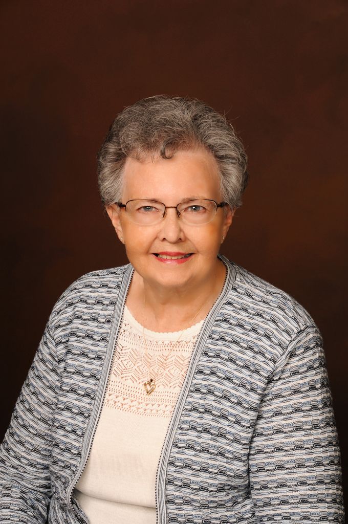 Jane Marie (Helgevold) Loux Profile Photo