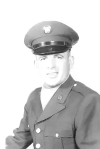 Hollis Jewell Glass Profile Photo