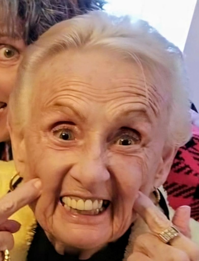 Carole Erna Logan Profile Photo
