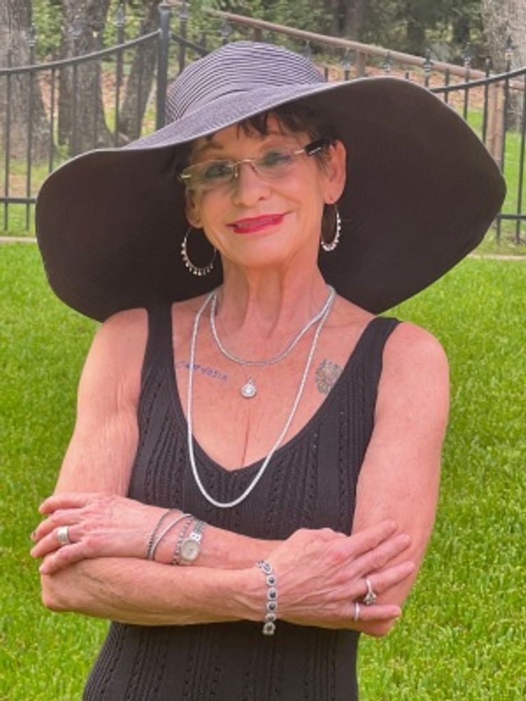 Janetta Leigh Wood