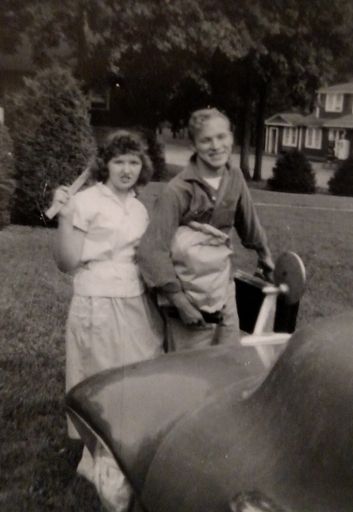 Bernard Lee Moore photo gallery thumbnail 165 of 293