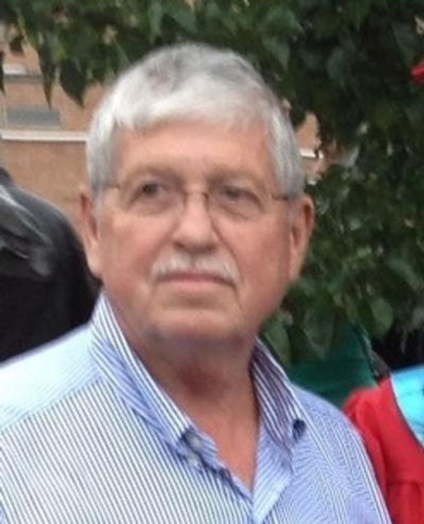 Raymond E. Magee Profile Photo