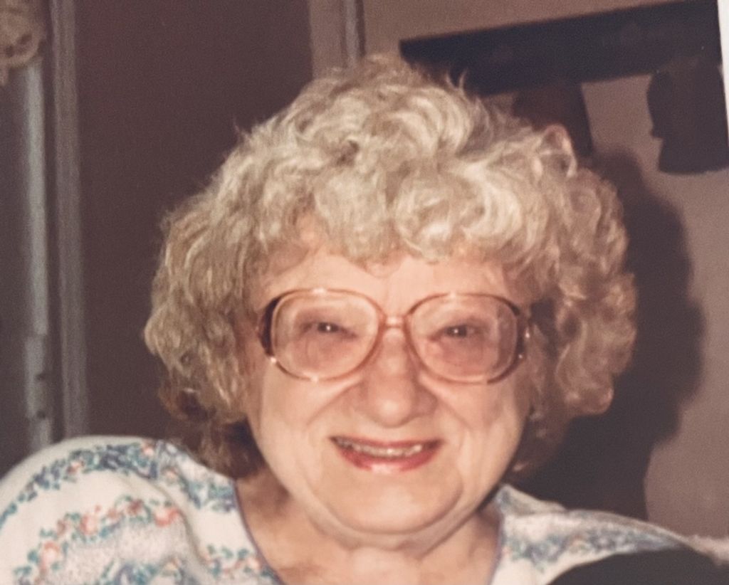 Eleanor (Borelli)  Tusia Profile Photo
