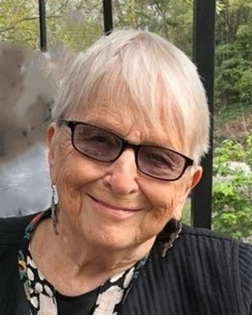 Janet Lilllian Trostrud Walker