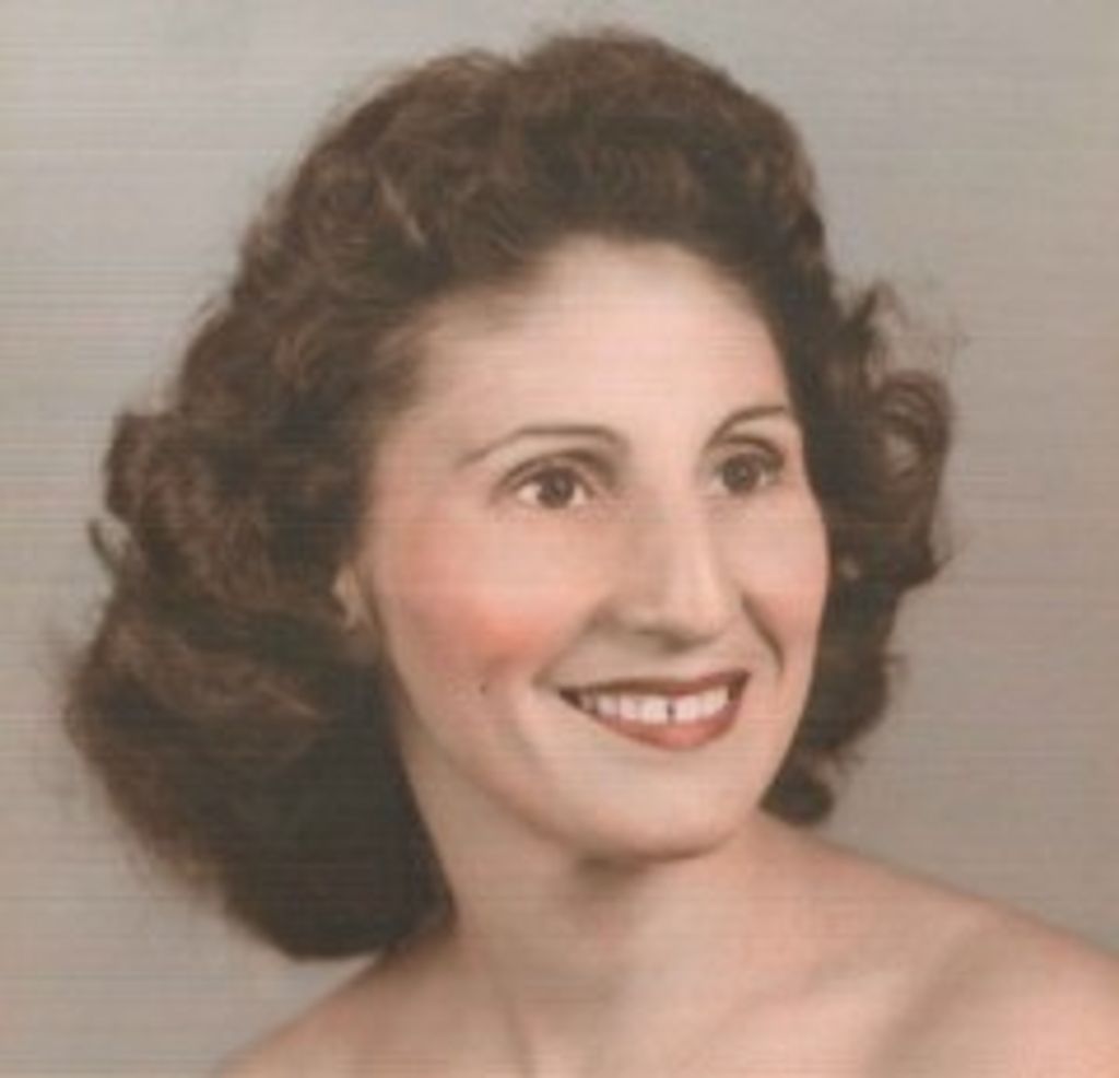 Viola V. (Flasher)  Yaniglos Profile Photo
