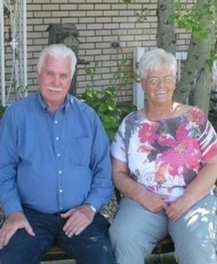 Robert & Darline Richards