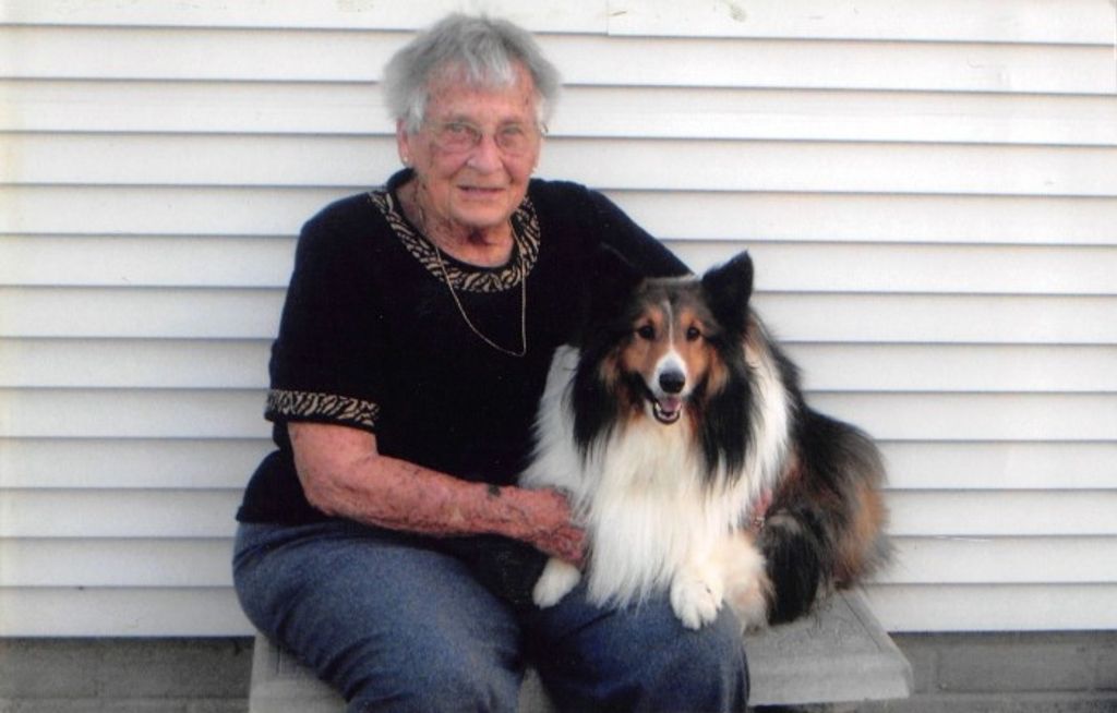 W. Juanita (Riehle)  Ruble