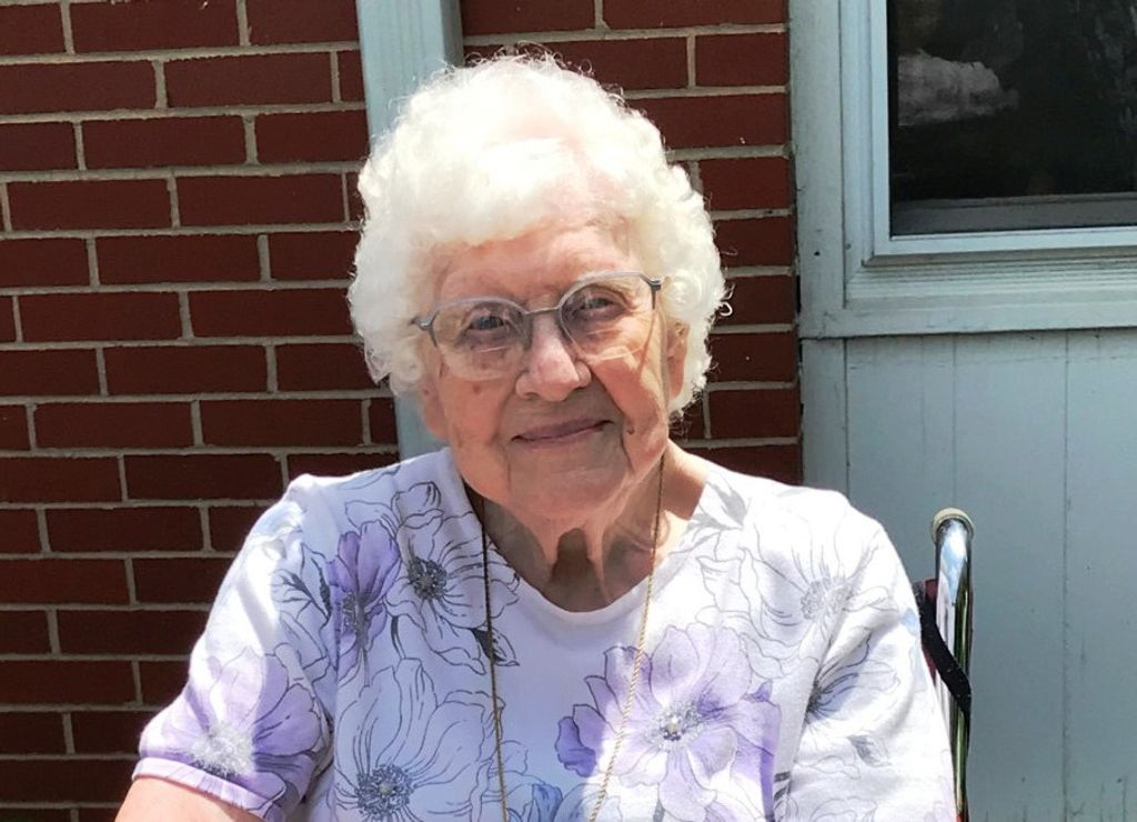 Alice Geraldine (Saylor)  Grove