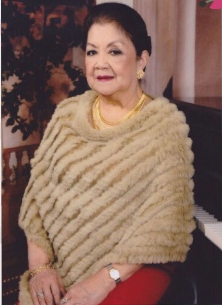 Rosalina Vivar Oshiro