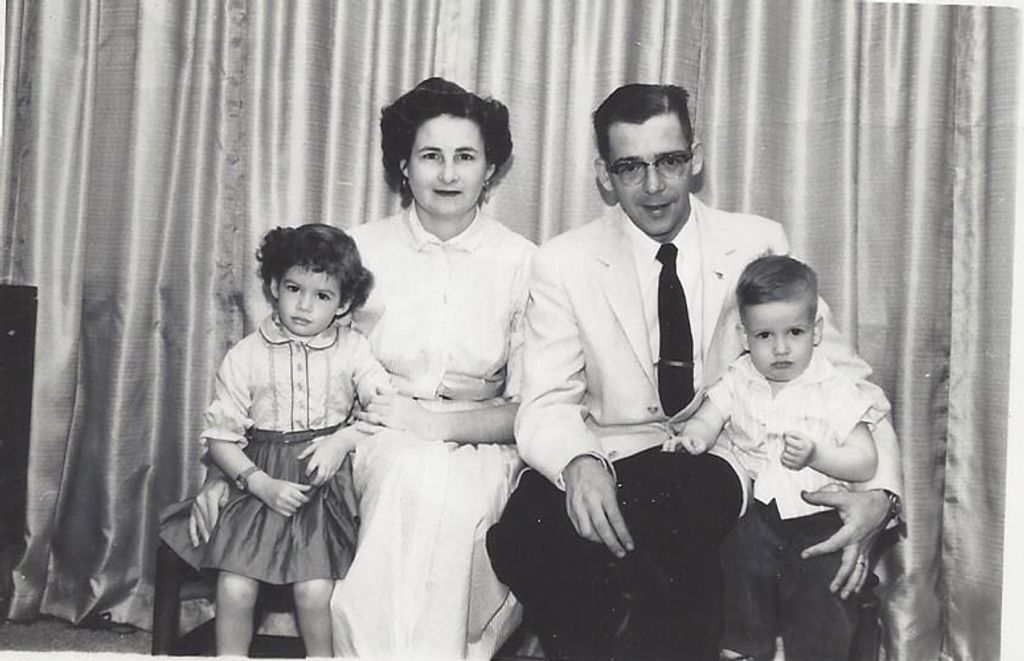 Alice Scheiwer Profile Photo