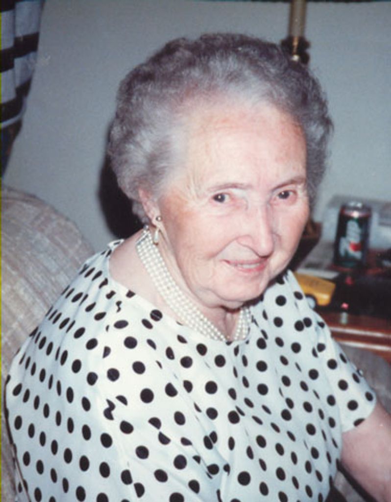 Dora Lund