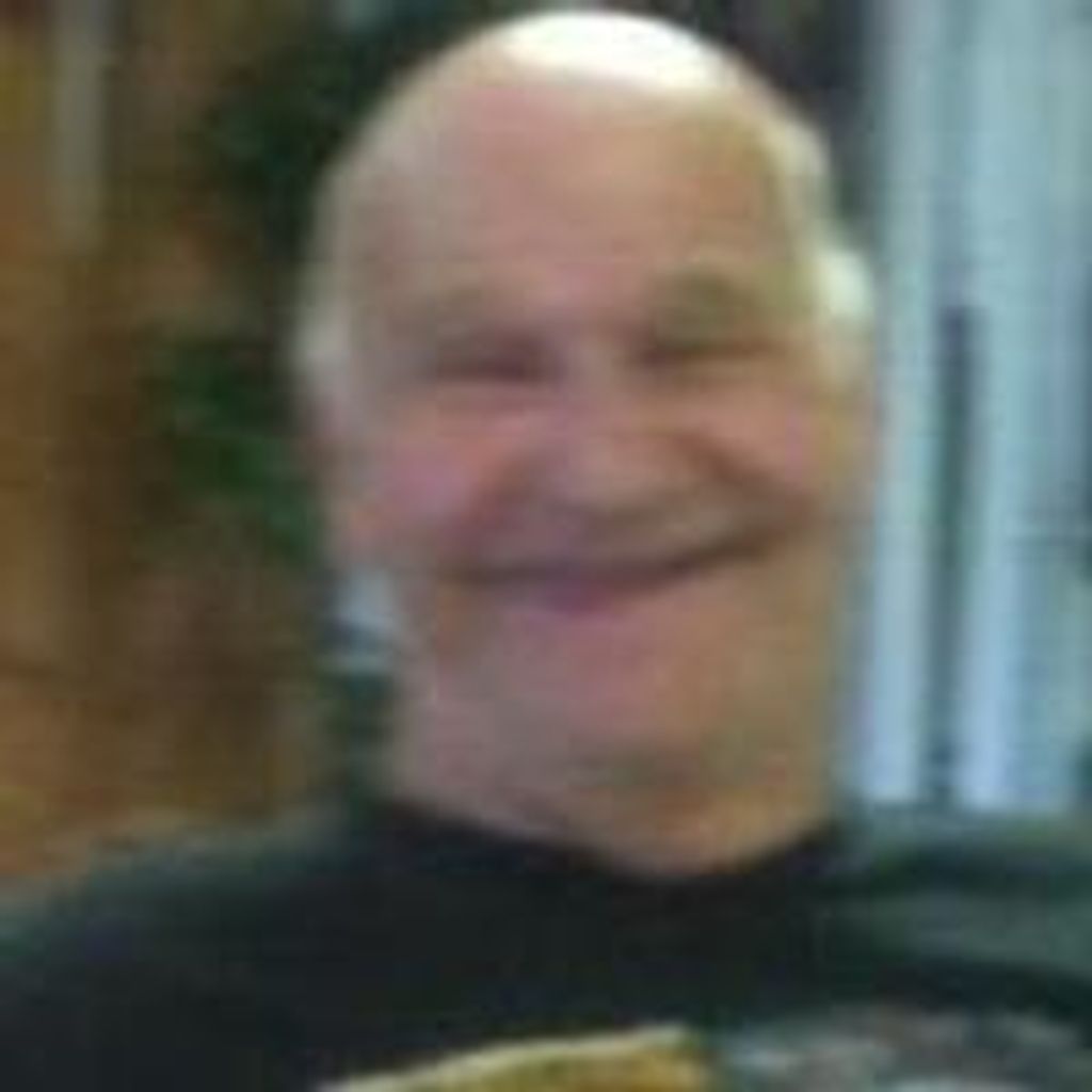 Travis  Marion White