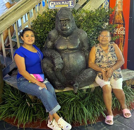 Karen Lizbeth Medellin photo gallery thumbnail 80 of 204