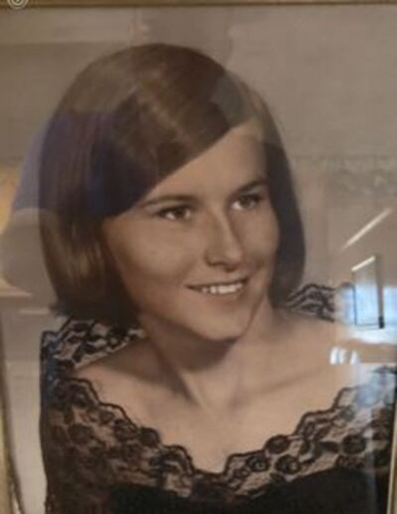 Carolyn Warner Howell Profile Photo