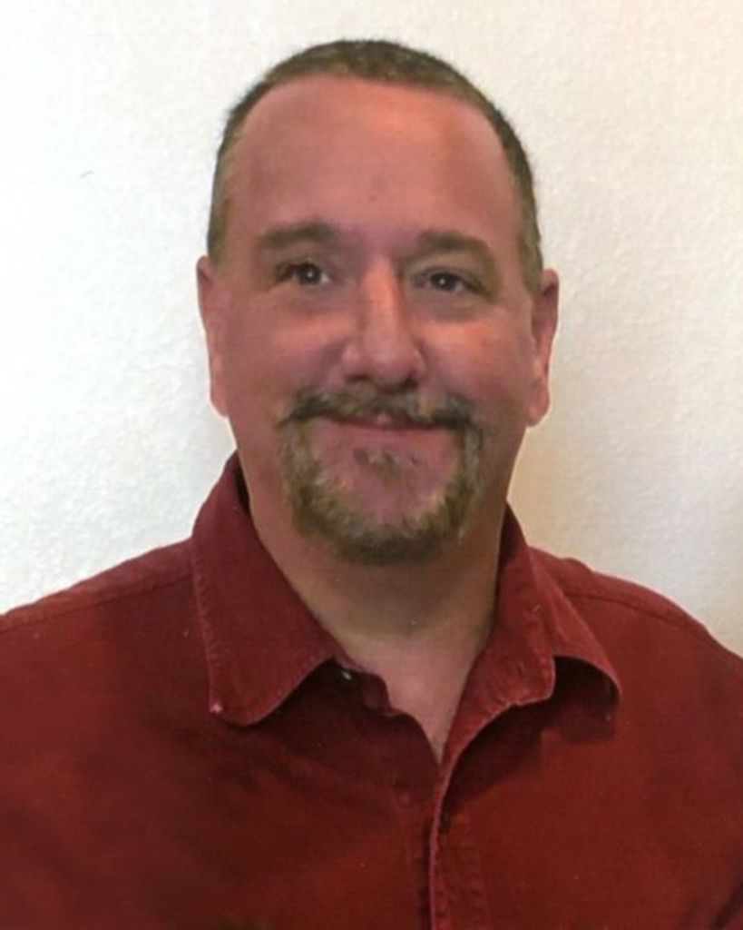Travis Dee Bowen Profile Photo