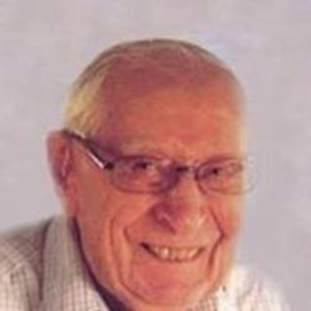Robert W Ginn