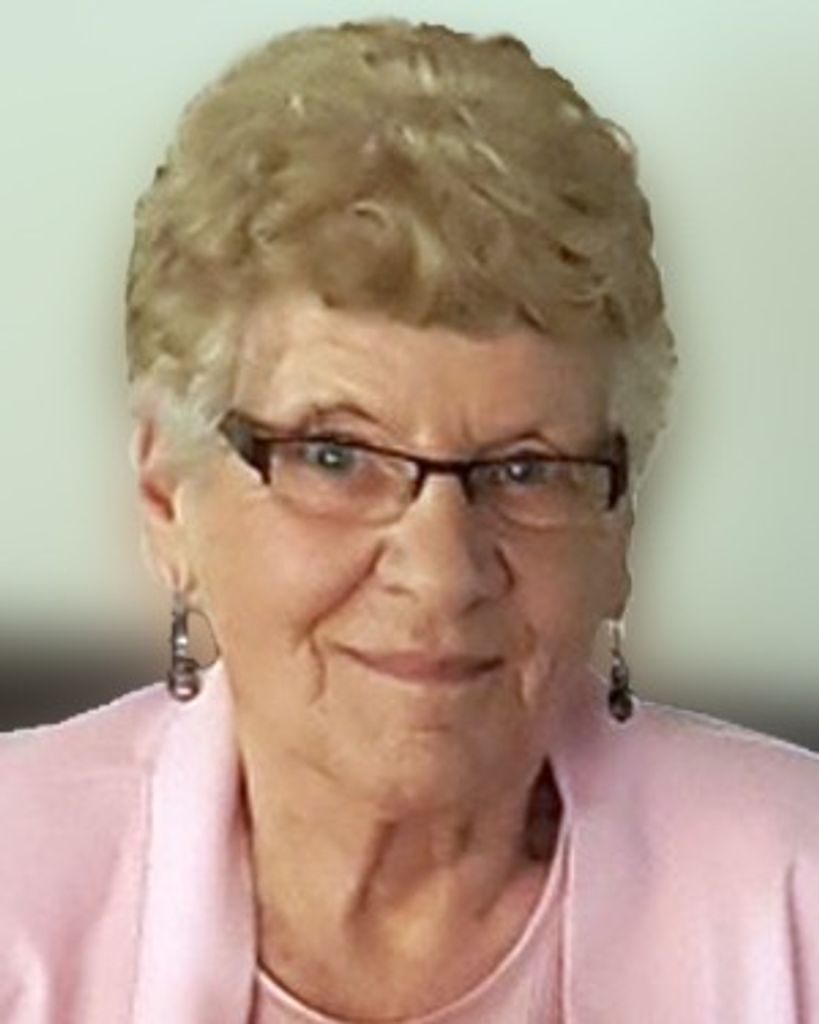 Phyllis Irene Kennedy (nee Henderson)