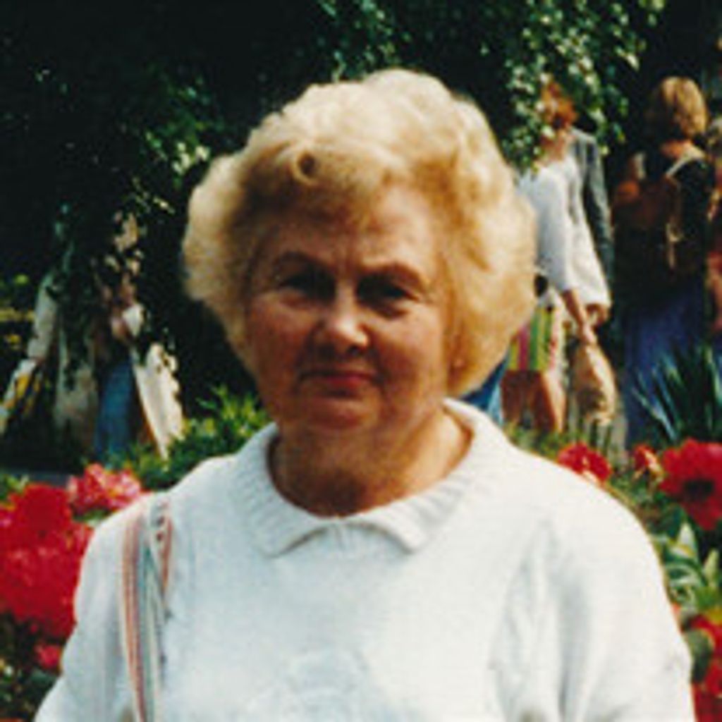 Delores H Macqueen