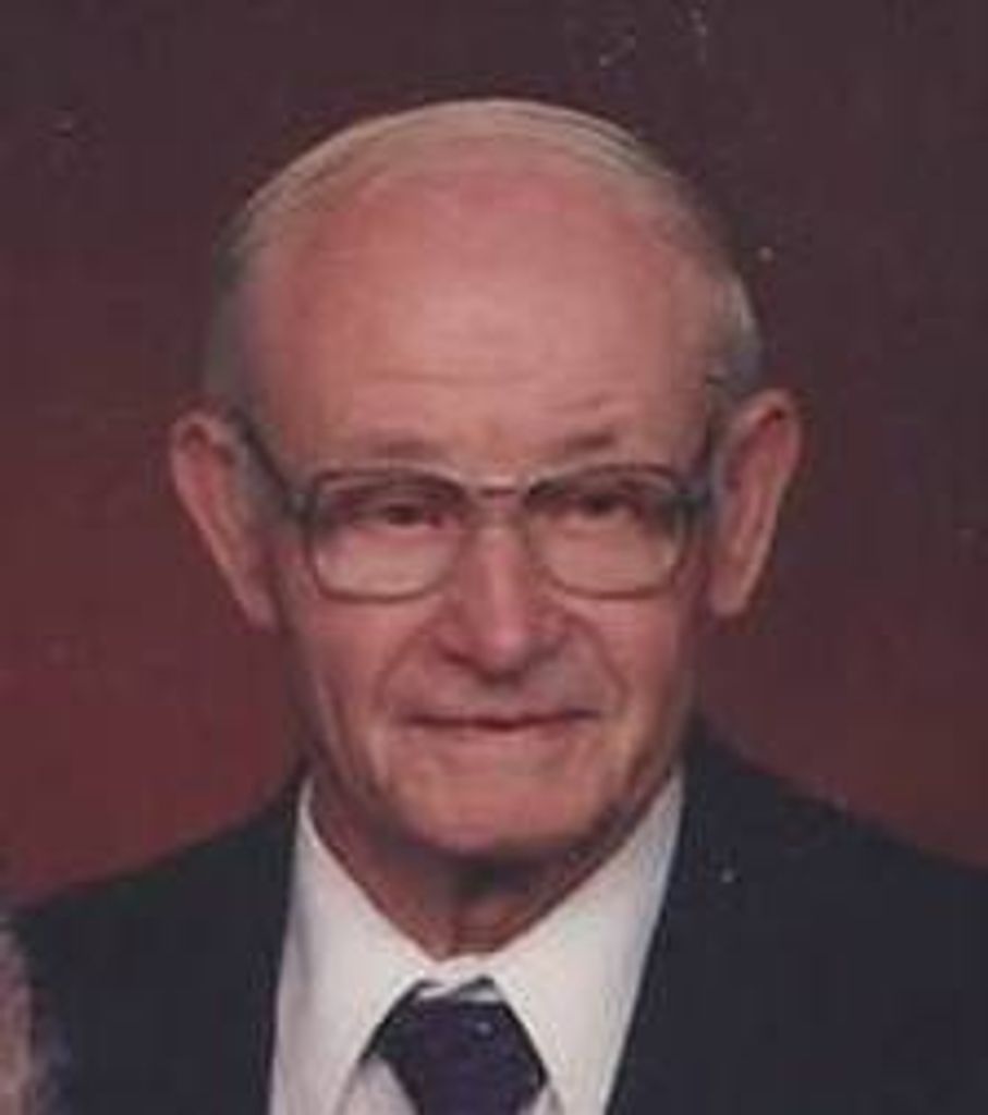 Lester "Pappy" Lewis