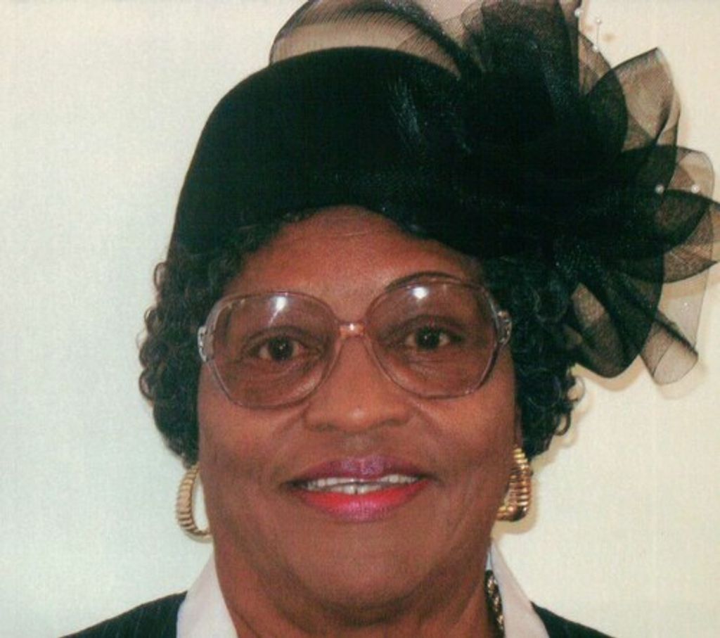 Esther Hart Profile Photo