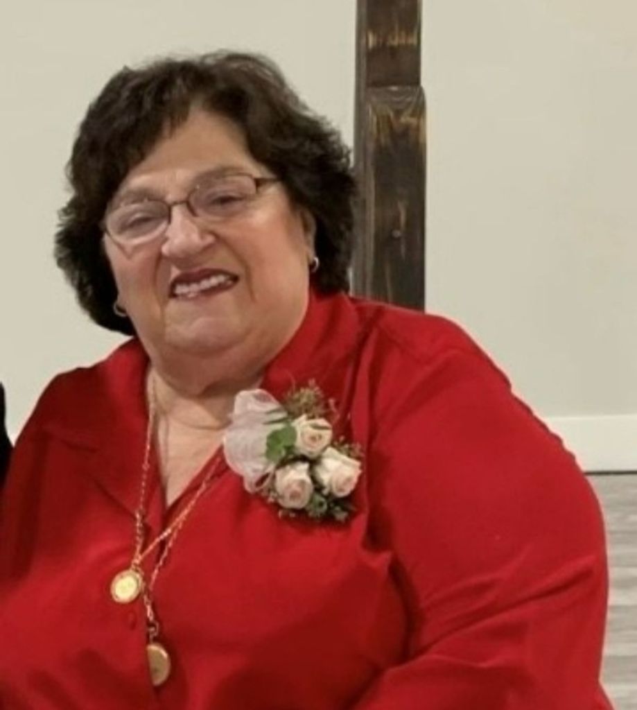 Anita Giacchino Rosas Profile Photo