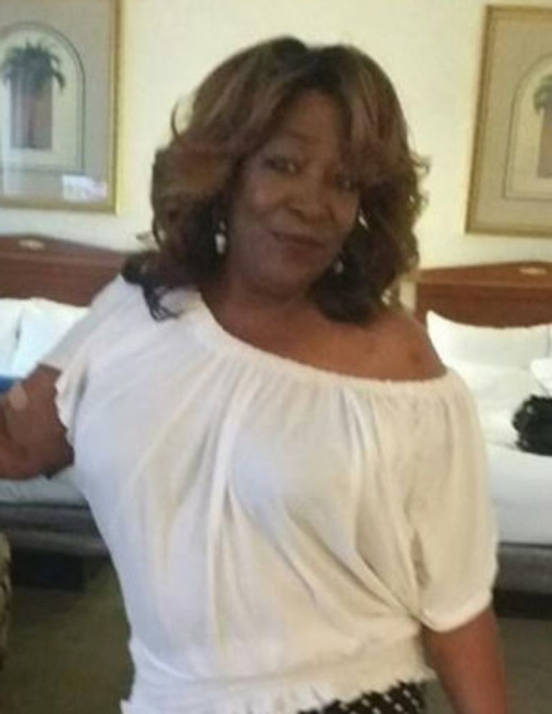 Jacqueline Wallace Ross