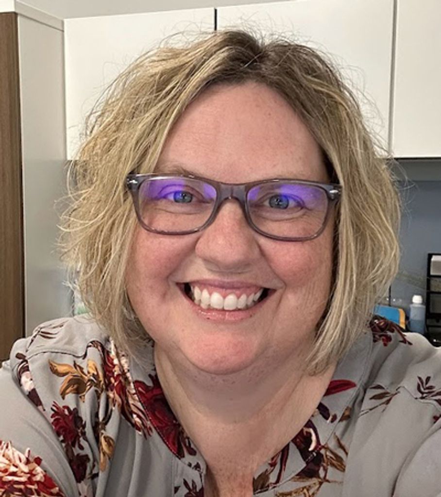 Lorie Ann Gunnell Larsen Profile Photo