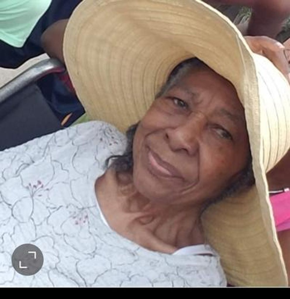 Almena Chisholm Profile Photo