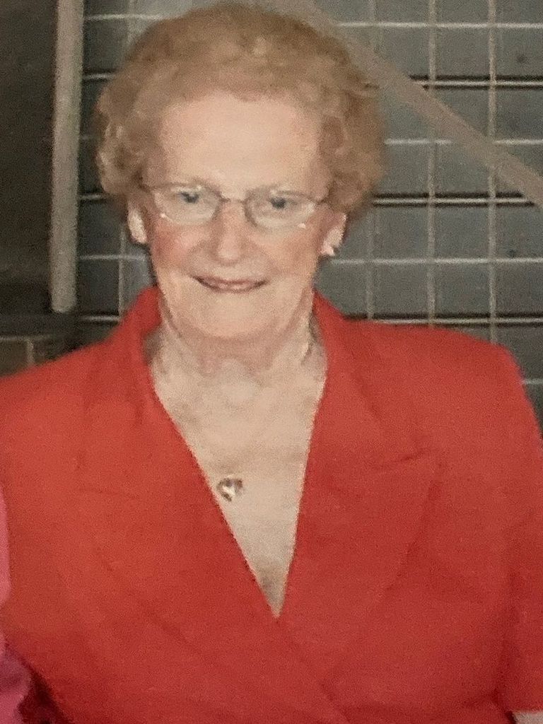 Lois E. (Amo) MacKenzie Profile Photo