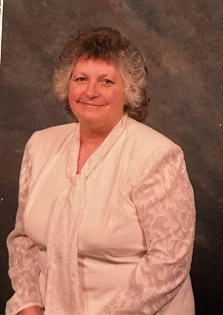 Linda Johnston Profile Photo