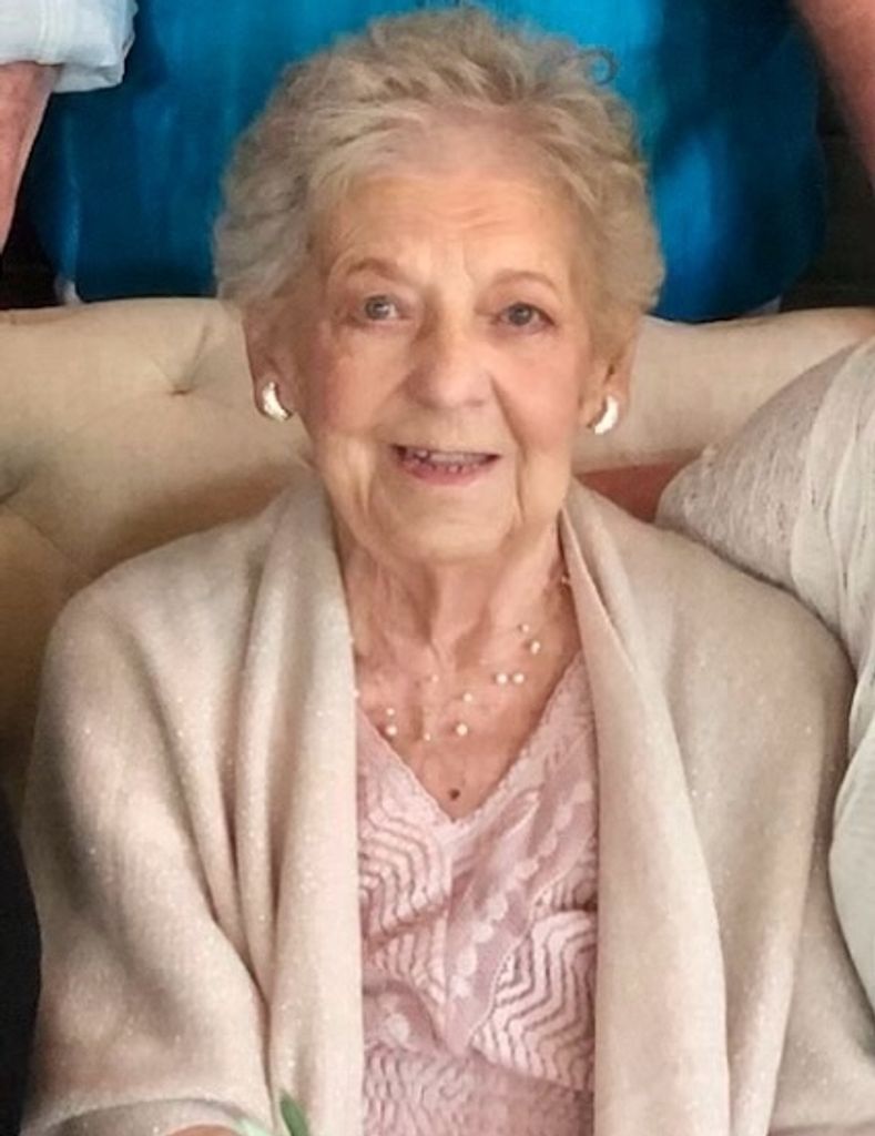 Alma Mae Hoyland