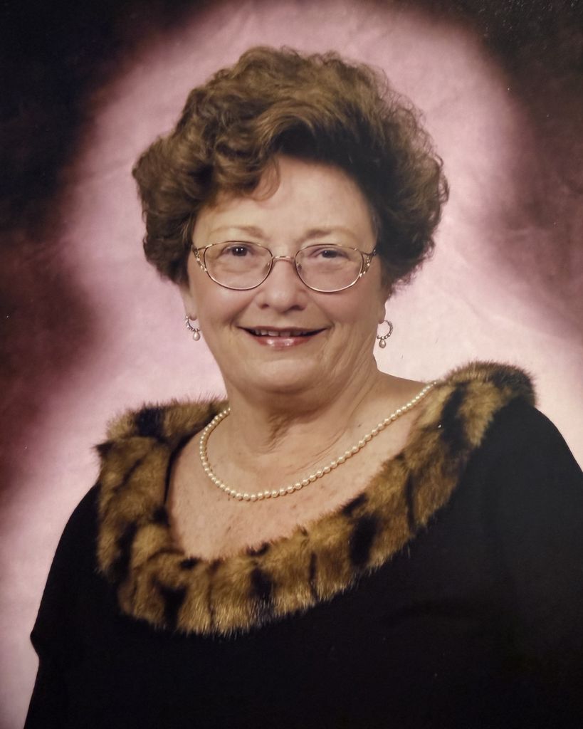 Connie Snow Muegge Profile Photo