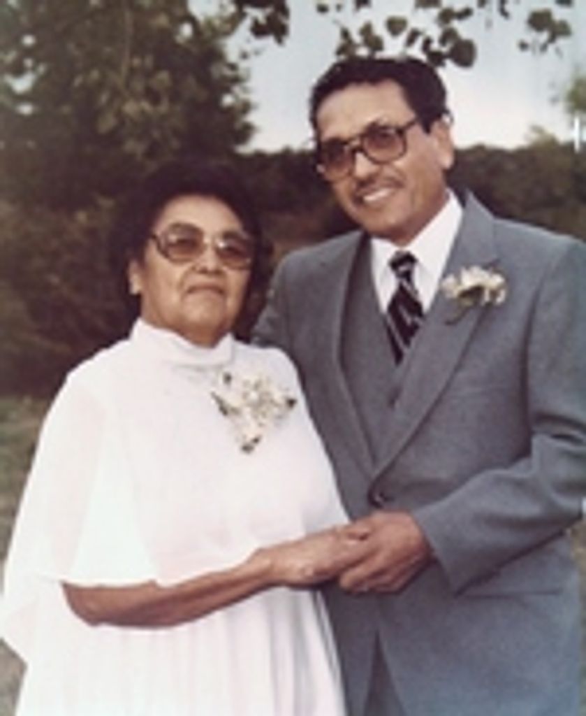 Simona (Gutierrez)  Valenzuela Profile Photo