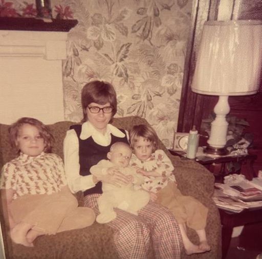 Linda Josephine Ward photo gallery thumbnail 54 of 124