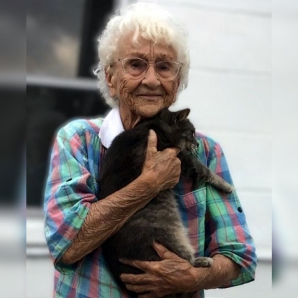 Esther Elizabeth Roberts Profile Photo